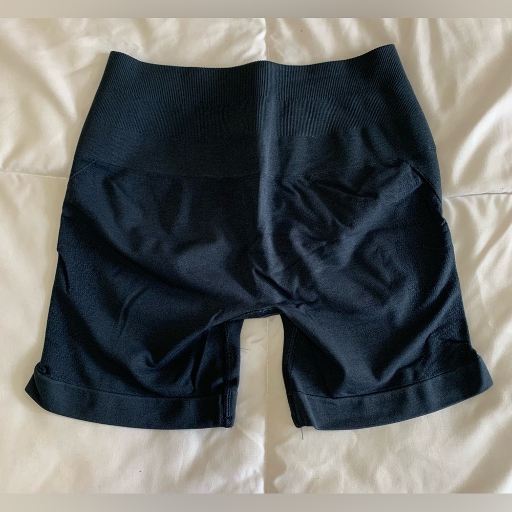 New Women’s Alphalete Amplify 4.5” Shorts Size Small In A Blue Colour